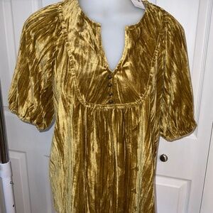 Maurices Velvet Puff Sleeve Top size XS